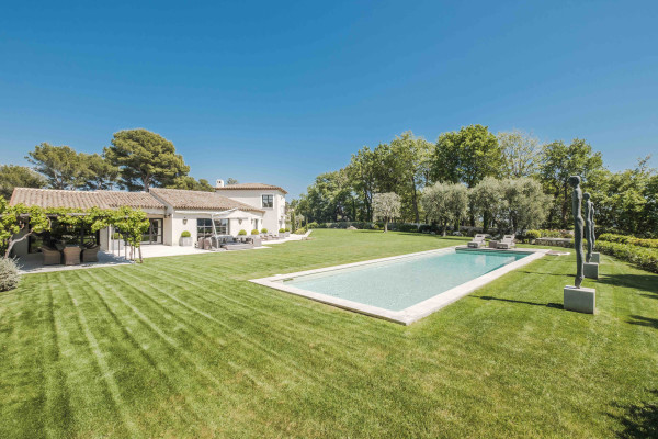 villa in Mougins : Rent incredible and unique villa in Mougins with 360 views - Photo 25