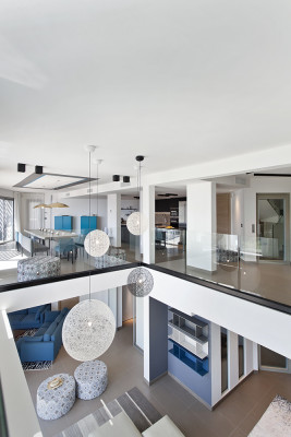 villa in Cannes : Rent modern 6 bedroom villa with swimming pool and sea view in the heights of Cannes - Photo 15