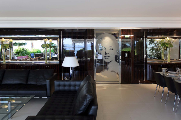 apartment in Cannes : Rent the Croisette's most stunning Penthouse with huge gardens and sea views - Photo 20