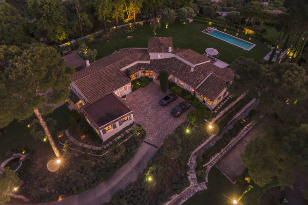 villa in Mougins : Rent incredible and unique villa in Mougins with 360 views - Photo 160
