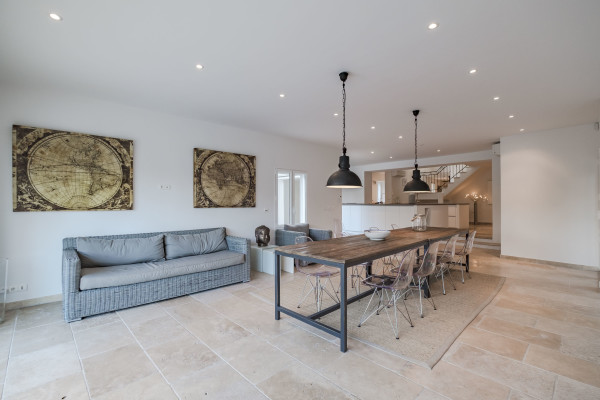 villa in Cannes : Rent incredible 8 bedroom villa a stones throw from the beaches and the Croisette in Cannes with gardens, sea view and pool - Photo 78