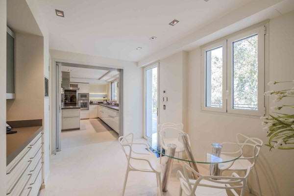 villa in Cannes : Rent Majestic 10 bedroom villa with enormous grounds located in the hills of Cannes - Photo 37