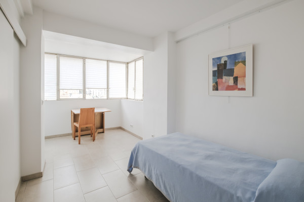 office in Cannes : Rent this huge office / event space located across the street from the Palais with sea view and spacious terrace.  Perfect for banners. - Photo 30
