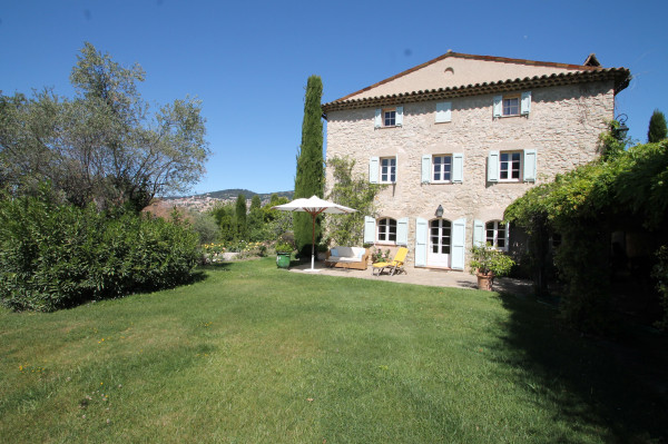 villa in Grasse : Rent this 8 bedrooms provencal villa between Valbonne and Grasse, perfect for family holidays. - Photo 37