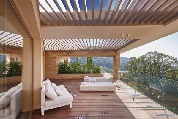 villa in Cannes : Rent incredible 6  bedroom, ultra stylish villa in the hills of Cannes with sea views and in close proximity to the Croisette - Photo 17
