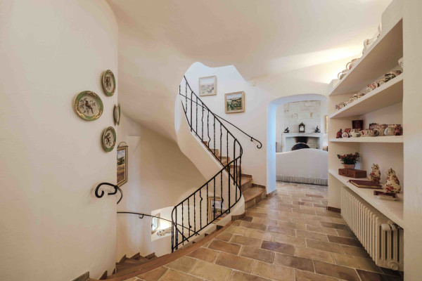 villa in Saint-Paul-de-Vence : Rent 8 bedroom stunning villa in St Paul de Vence with spacious grounds and 2 swimming pools - Photo 47