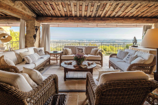 villa in Saint-Paul-de-Vence : Rent 8 bedroom stunning villa in St Paul de Vence with spacious grounds and 2 swimming pools - Photo 63