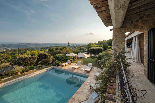 villa in Saint-Paul-de-Vence : Rent 8 bedroom stunning villa in St Paul de Vence with spacious grounds and 2 swimming pools - Photo 69