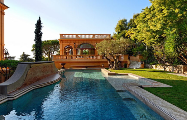 villa in Cannes : Rent Magnificent 8  bedroom Chateau styled villa in the hills of Cannes, ideal for events and large groups - Photo 22