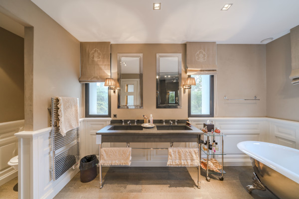 villa in Cannes : Rent Luxury 5 Bedroom Villa on the Croisette in Cannes - Photo 35