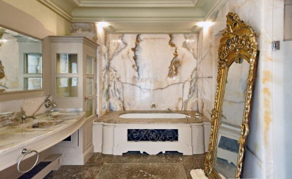 villa in Cannes : Rent Magnificent 8  bedroom Chateau styled villa in the hills of Cannes, ideal for events and large groups - Photo 33