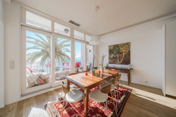 apartment in Cannes : Rent this incredible 3 bedroom apartment with panoramic views over the sea, just off the port of Cannes and a short walk to the Croisette - Photo 40