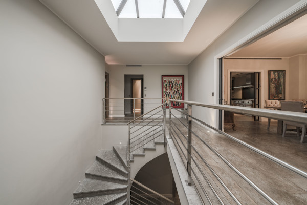 villa in Cannes : Rent Luxury 5 Bedroom Villa on the Croisette in Cannes - Photo 43