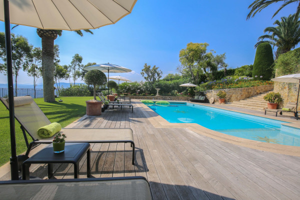 villa in Mougins : Luxury Seven Bedroom Villa to Rent in Mougins - Photo 38