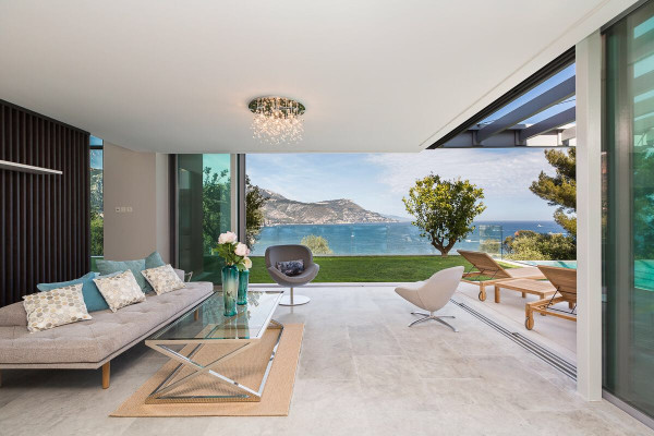 villa in Saint-Jean-Cap-Ferrat : Rent Stunning property in Beaulieu with incredible views over the Sea, Monaco and Cap d'antibes - Photo 14
