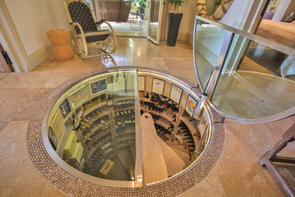 villa in Mougins : Luxury Seven Bedroom Villa to Rent in Mougins - Photo 29