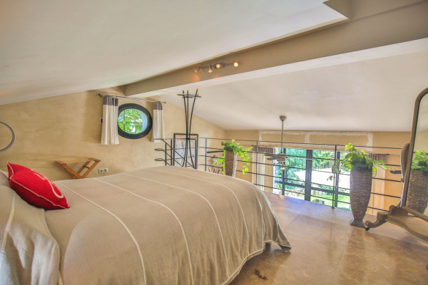 villa in Mougins : Luxury Seven Bedroom Villa to Rent in Mougins - Photo 32