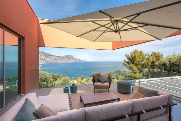 villa in Saint-Jean-Cap-Ferrat : Rent Stunning property in Beaulieu with incredible views over the Sea, Monaco and Cap d'antibes - Photo 9