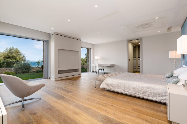 villa in Saint-Jean-Cap-Ferrat : Rent Stunning property in Beaulieu with incredible views over the Sea, Monaco and Cap d'antibes - Photo 17