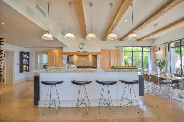 villa in Mougins : Luxury Seven Bedroom Villa to Rent in Mougins - Photo 15