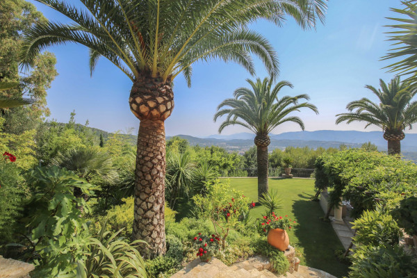 villa in Mougins : Luxury Seven Bedroom Villa to Rent in Mougins - Photo 34