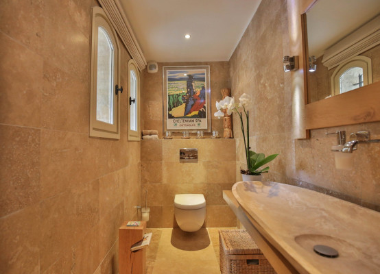 villa in Mougins : Luxury Seven Bedroom Villa to Rent in Mougins - Photo 27