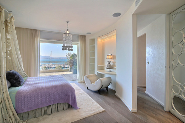 apartment in Cannes : Rent prestigious 5 bedroom penthouse on the famous Croisette with stunning sea views - Photo 16