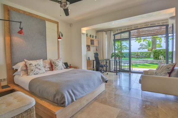 villa in Mougins : Luxury Seven Bedroom Villa to Rent in Mougins - Photo 30