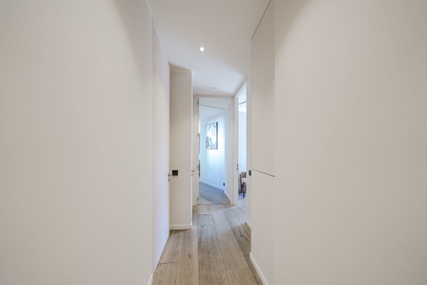 apartment in Cannes : Rent Huge penthouse on the Croisette and across the street from the Palais with panoramic views and pool on the roof - Photo 63