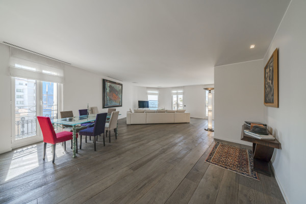 apartment in Cannes : Rent Huge penthouse on the Croisette and across the street from the Palais with panoramic views and pool on the roof - Photo 29