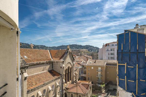 apartment in Cannes : Rent Huge penthouse on the Croisette and across the street from the Palais with panoramic views and pool on the roof - Photo 43