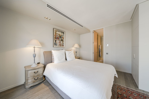 apartment in Cannes : Rent Huge penthouse on the Croisette and across the street from the Palais with panoramic views and pool on the roof - Photo 51