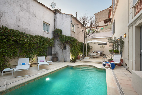villa in Cannes : Rent gorgeous 5 bedroom villa with pool in the heart of Vallauris, Cannes with easy access to the Croisette, beaches with pool. - Photo 23