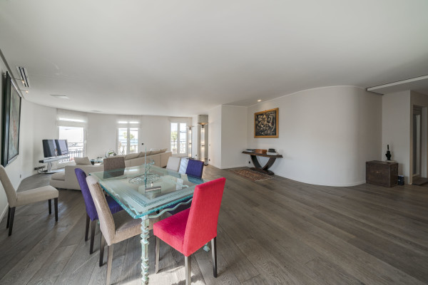apartment in Cannes : Rent Huge penthouse on the Croisette and across the street from the Palais with panoramic views and pool on the roof - Photo 33