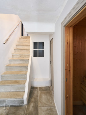 villa in Cannes : Rent gorgeous 5 bedroom villa with pool in the heart of Vallauris, Cannes with easy access to the Croisette, beaches with pool. - Photo 25