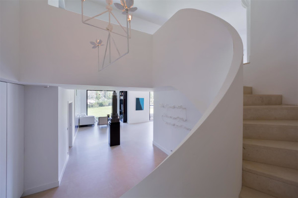 villa in Mougins : Rent Luxury Five Bedroom Villa with heated Swimming Pool in Mougins - Photo 15