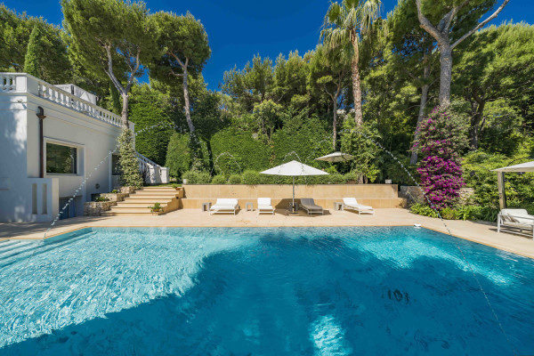 villa in Saint-Jean-Cap-Ferrat : Rent incredible 6 bedroom property located in St Jean Cap Ferrat with stunning views over the sea - Photo 15
