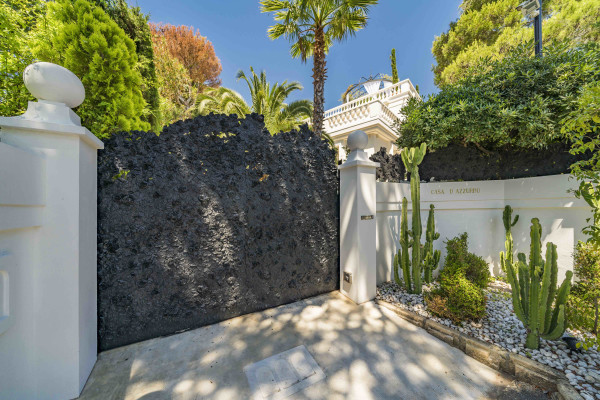 villa in Saint-Jean-Cap-Ferrat : Rent incredible 6 bedroom property located in St Jean Cap Ferrat with stunning views over the sea - Photo 88
