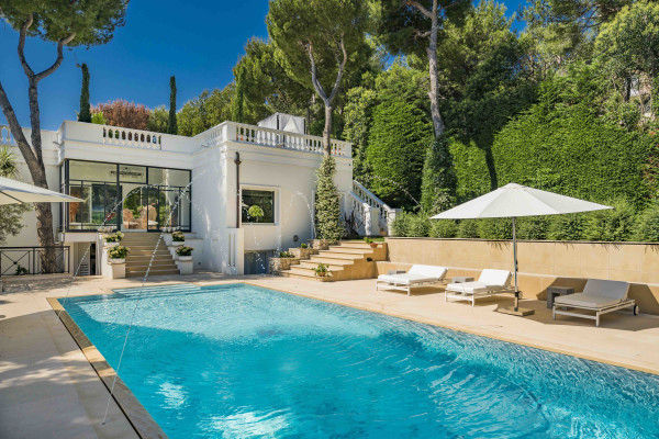 villa in Saint-Jean-Cap-Ferrat : Rent incredible 6 bedroom property located in St Jean Cap Ferrat with stunning views over the sea - Photo 19