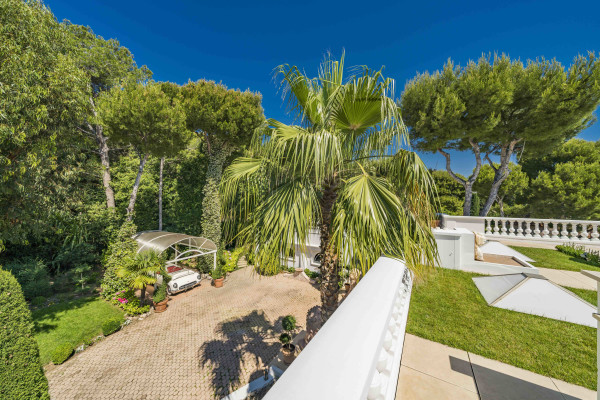 villa in Saint-Jean-Cap-Ferrat : Rent incredible 6 bedroom property located in St Jean Cap Ferrat with stunning views over the sea - Photo 27