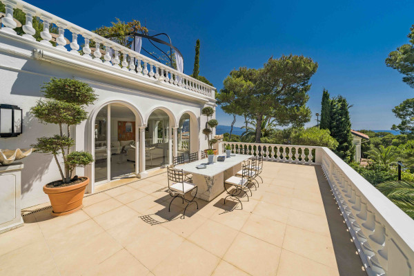 villa in Saint-Jean-Cap-Ferrat : Rent incredible 6 bedroom property located in St Jean Cap Ferrat with stunning views over the sea - Photo 54
