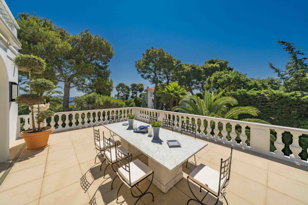 villa in Saint-Jean-Cap-Ferrat : Rent incredible 6 bedroom property located in St Jean Cap Ferrat with stunning views over the sea - Photo 53