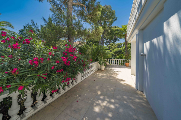 villa in Saint-Jean-Cap-Ferrat : Rent incredible 6 bedroom property located in St Jean Cap Ferrat with stunning views over the sea - Photo 74