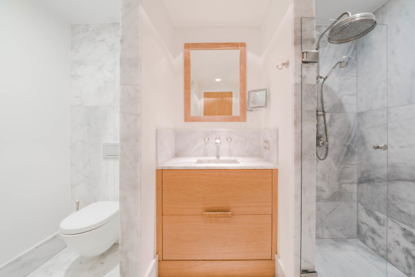 villa in Cannes : Rent Estee Lauders former villa, 6 bedrooms located in the centre of Cannes only a short walk to the beach - Photo 60