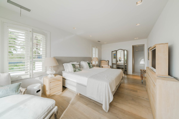villa in Cannes : Rent Estee Lauders former villa, 6 bedrooms located in the centre of Cannes only a short walk to the beach - Photo 34