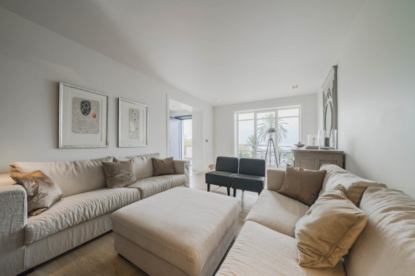 villa in Cannes : Rent Estee Lauders former villa, 6 bedrooms located in the centre of Cannes only a short walk to the beach - Photo 22
