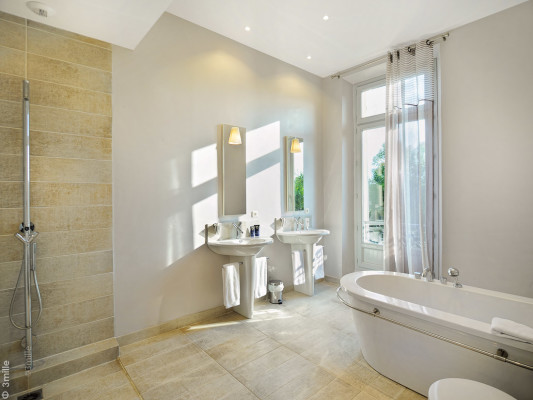 villa in Cannes : Luxury Villa to Rent, Five minutes from the Palais des Festivals - Photo 15