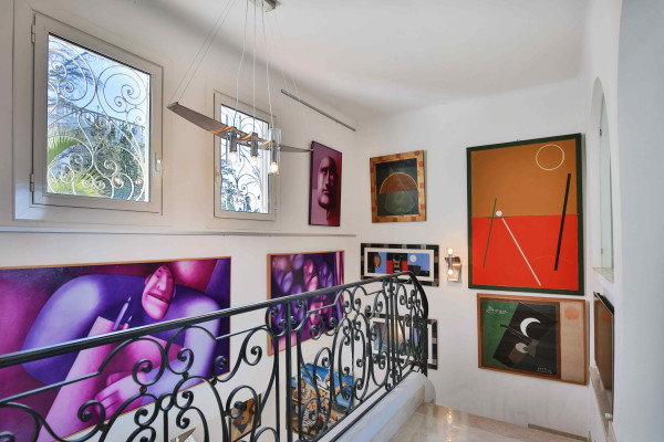 villa in Cap d'Antibes : Rent Gorgeous 4 bedroom villa in the heart of the gorgeous Cap d'Antibes close to the beaches and Cannes - Photo 5