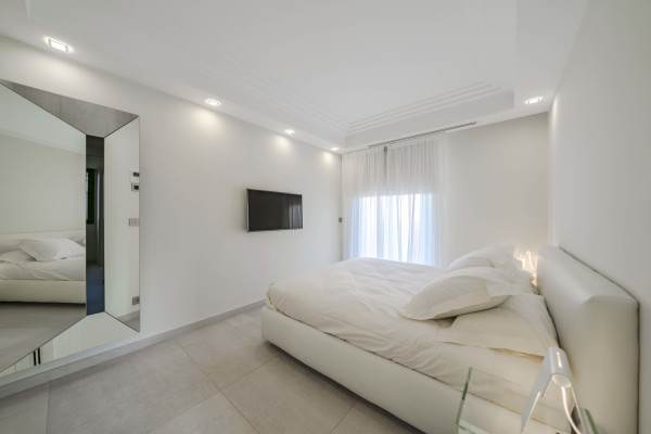 villa in Saint-Jean-Cap-Ferrat : Rent amazing private domaine comprised of three villas with swimming pool in Saint Jean Cap Ferrat - Photo 51