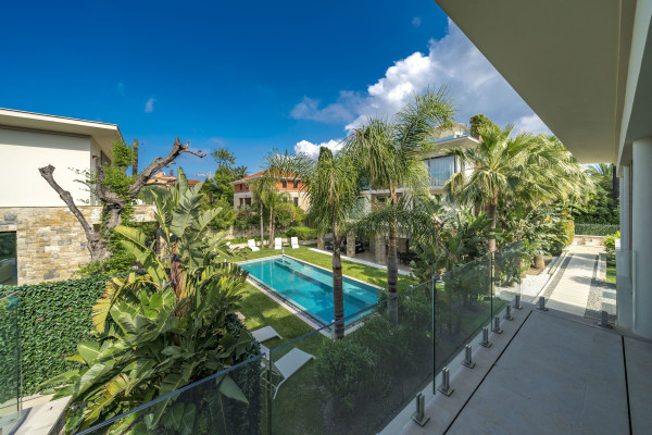 villa in Saint-Jean-Cap-Ferrat : Rent amazing private domaine comprised of three villas with swimming pool in Saint Jean Cap Ferrat - Photo 68
